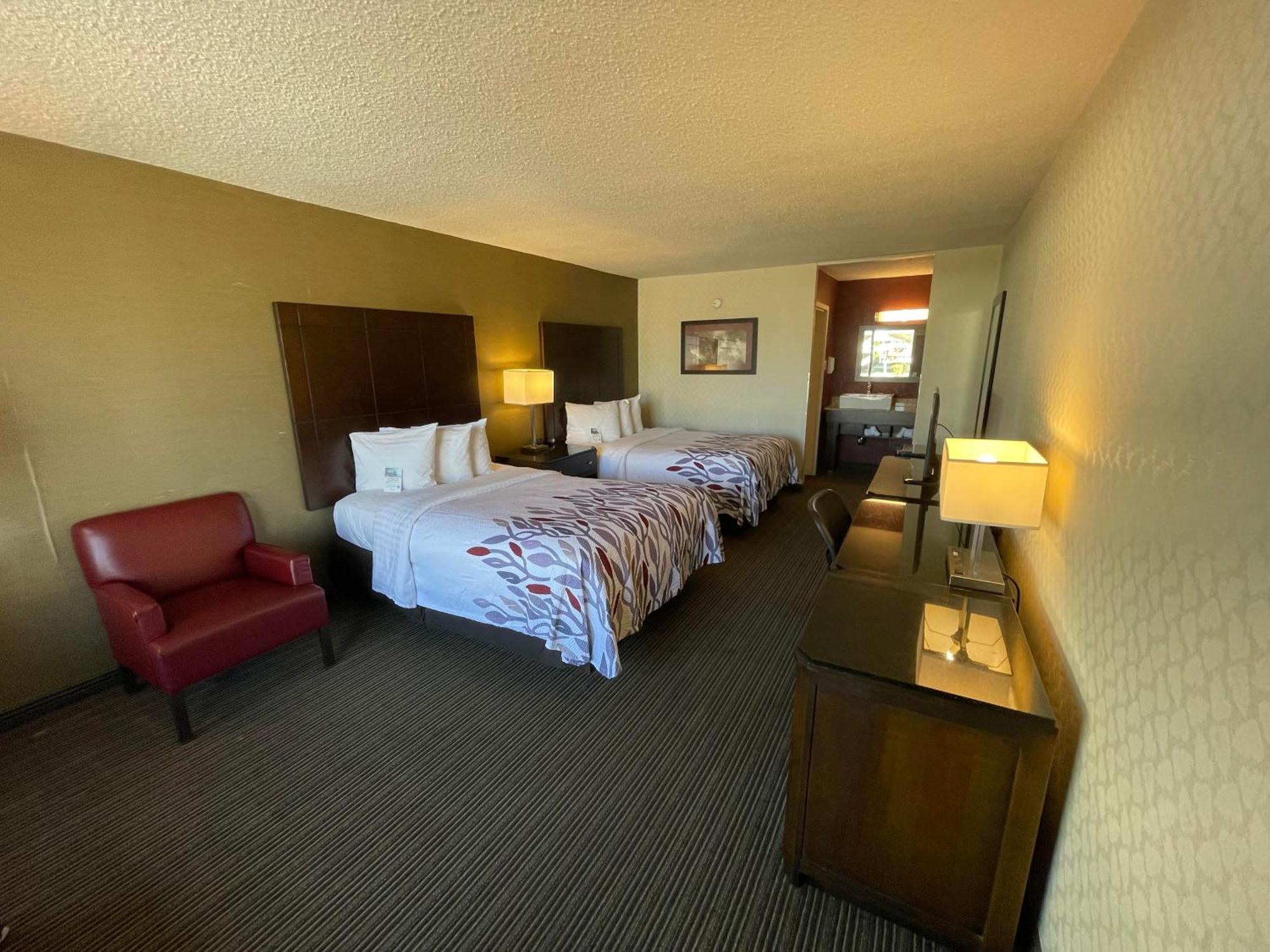 Red Roof Inn & Suites Dekalb Zewnętrze zdjęcie